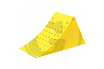 Obrázok pre Zakladací klin pod kolesá plastový žltý podľa DIN 76051 / NG53 470 x 201 x 225 mm