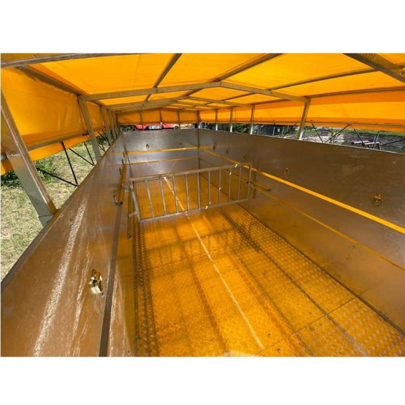 Obrázok pre Vnitřní přepážka pro přepravník hospodářských zvířat T-678 CYNKOMET KURIER 10